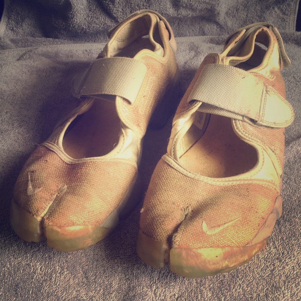 Nike’s. Women’s size 10